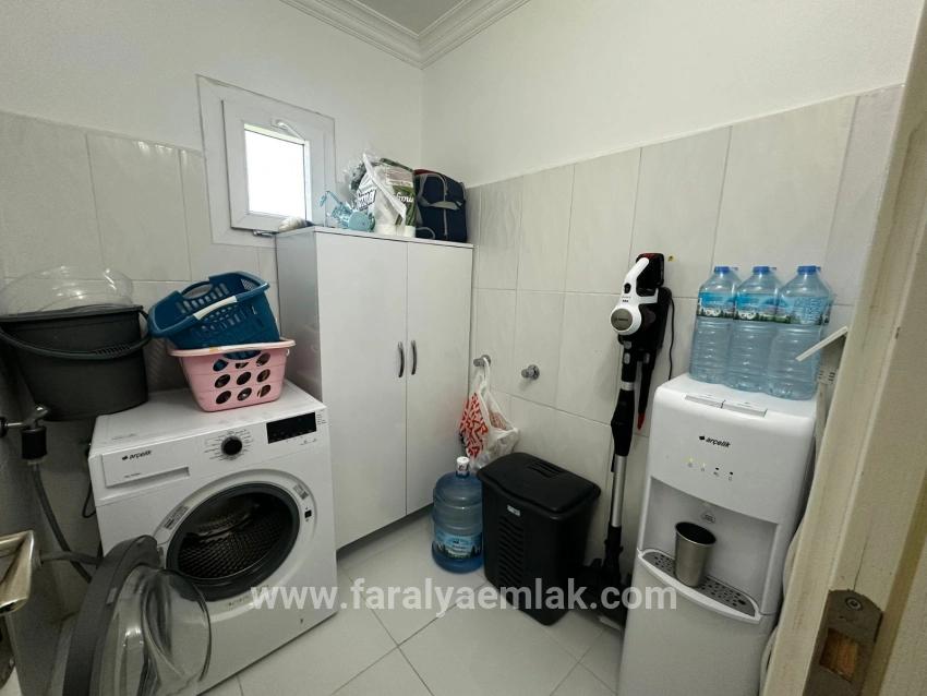 Eingeschossiges Haus Mit 2 Schlafzimmern Und Einem Zusätzlichen Zimmer Auf Einem 459 M² Großen Grundstück In Okçular Zu Verkaufen