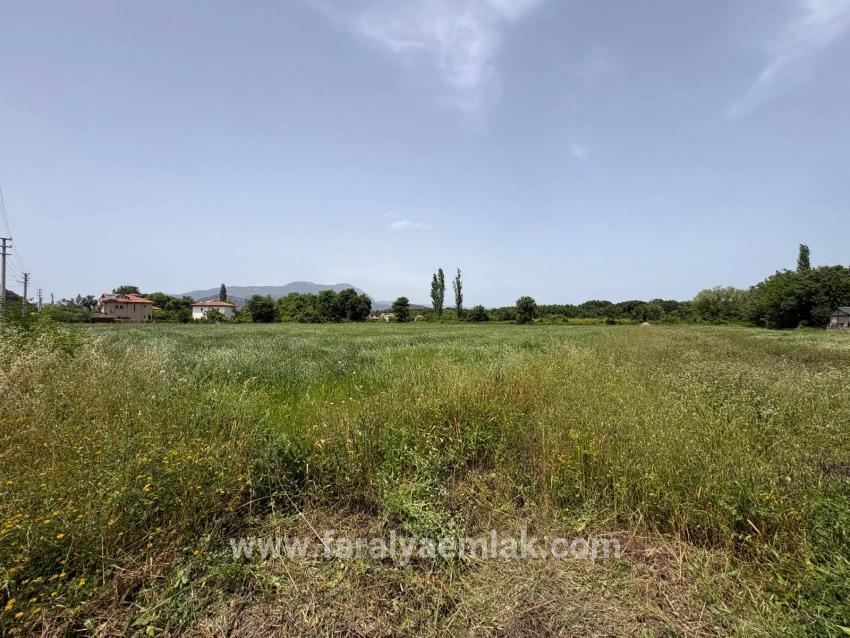 2100 M2 Großes Grundstück Zum Verkauf In Okçular Marmaris.