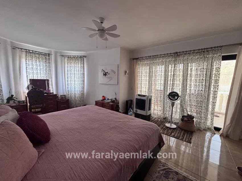 Eckgrundstück Mit 980 M² Und 5+1 Zimmern In Dalyan, Maraş, Zu Verkaufen.