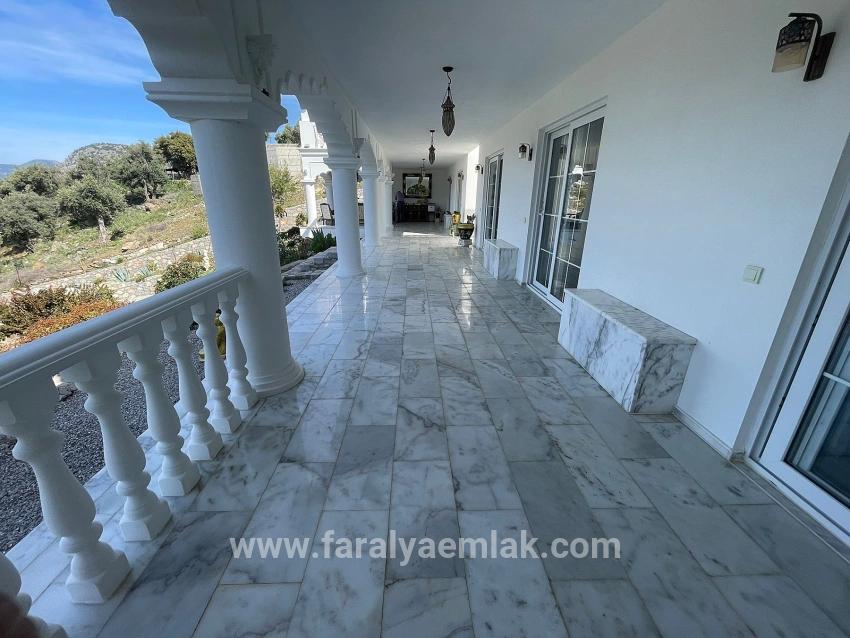 Vip-villa In Gökbel Zu Verkaufen, Auf Einem 5000 M² Großen Grundstück Mit Freiem Meerblick.