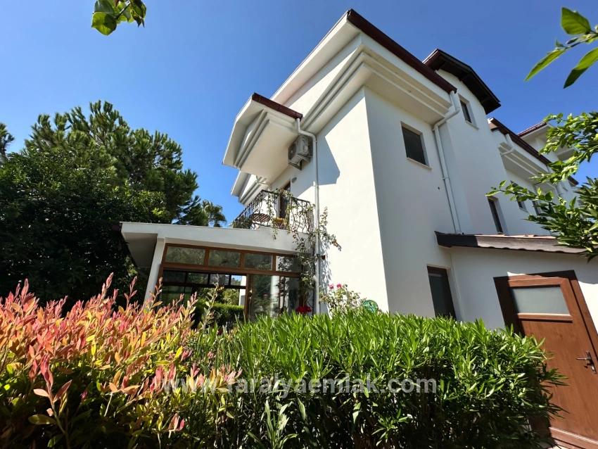 3+1 Villa Zum Verkauf In Dalyan, Nahe Dem Zentrum