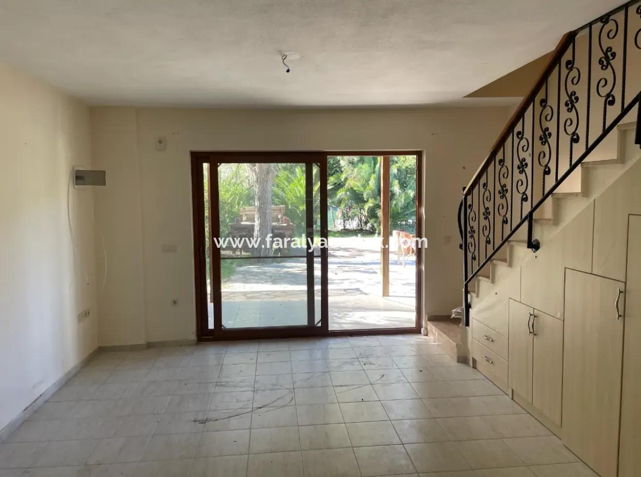 Maisonette-Wohnung Zum Verkauf In Dalyan Gülpinar Für Null Bis 75M2 Kanal