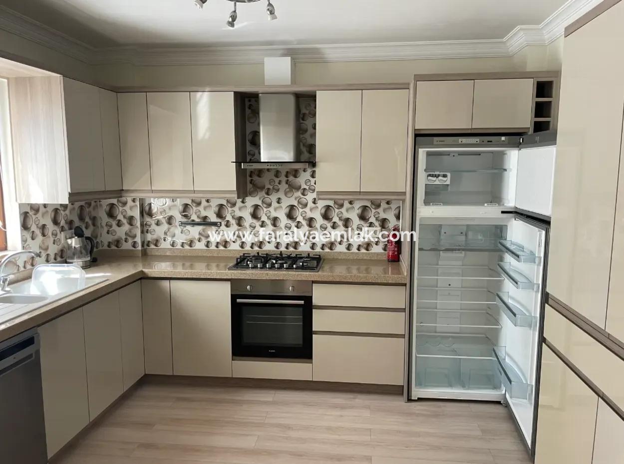 3 1 Villa Zum Verkauf In 600M2 Grundstück In Dalyan Gülpınar