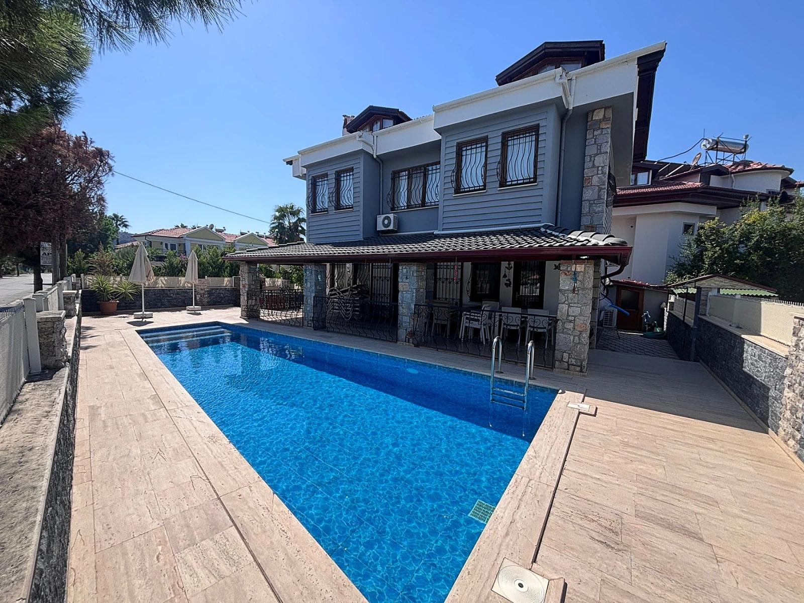 5+1 Villa For Sale On A 301m2 Plot In Dalyan