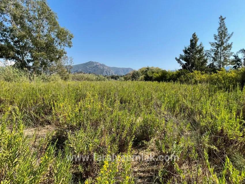 2765m2 Detached House For Sale In Çandır, Right Next To The Canal