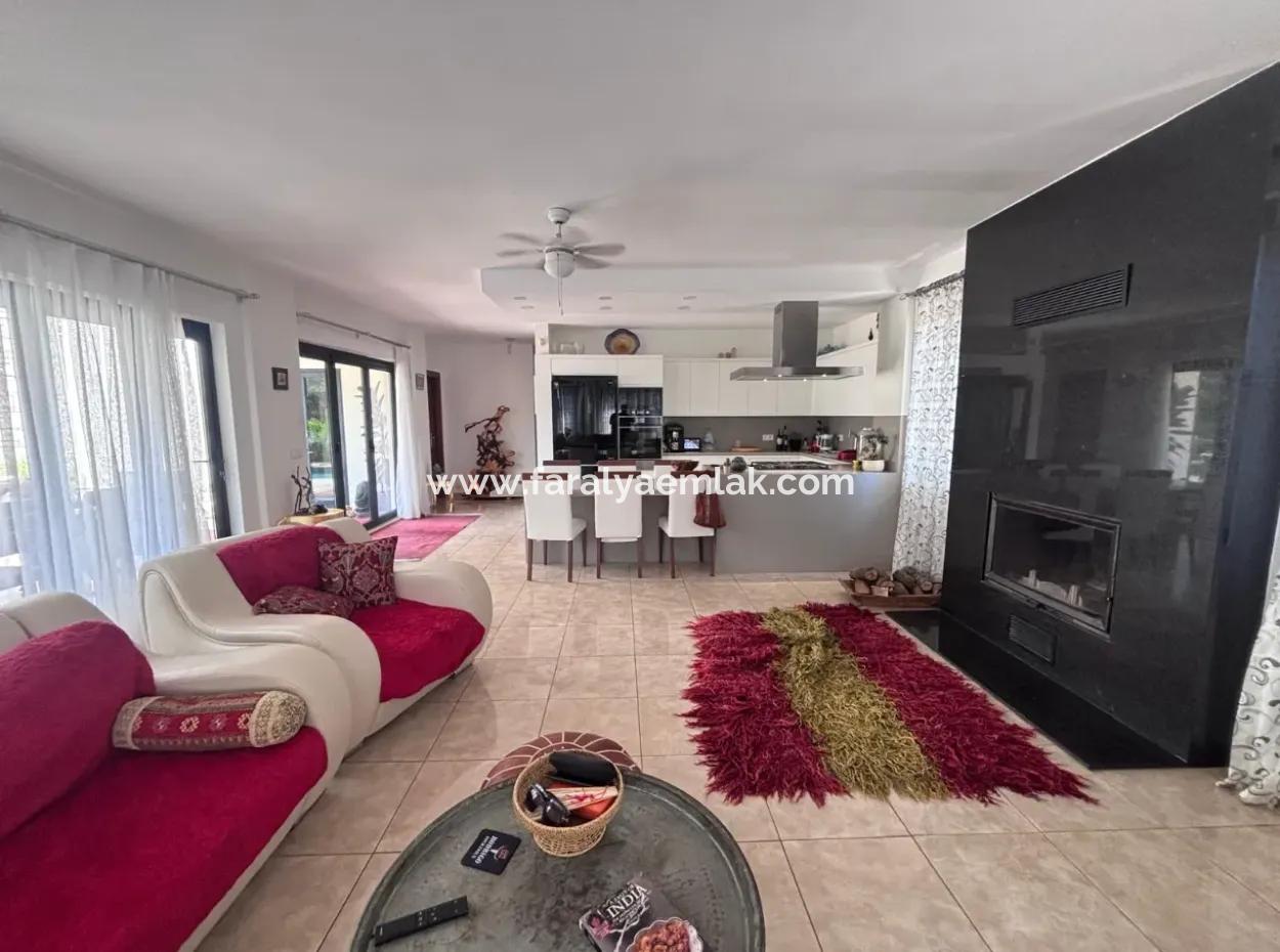 5 1 Villa For Sale In Dalyan Maraş For 980M2 Plot On The Corner