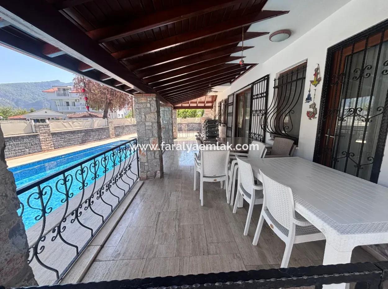 5 1 Villas For Sale In A Plot Of 301M2 In Dalyan Center