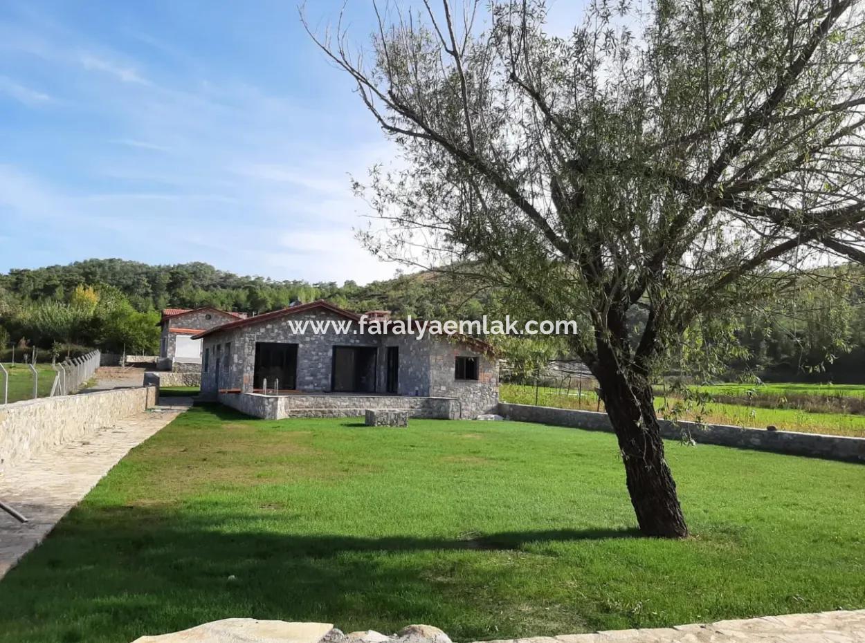 3 1 Stone Houses For Sale In 930M2 Plot In Zeytinalan