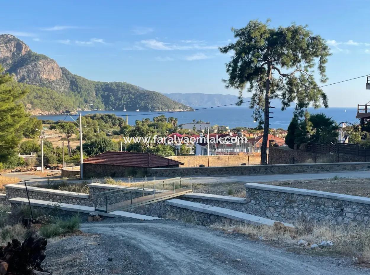 Land For Sale In Ekincik With Sea View 420M2 Zoned