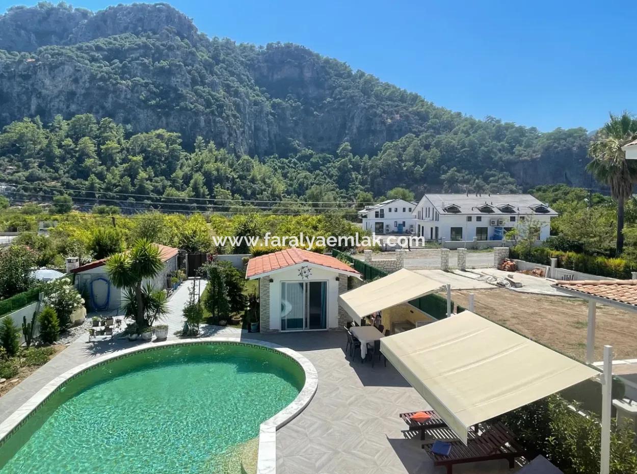 4 1 Villa For Sale In 720M2 Land In Dalyan Gülpınar