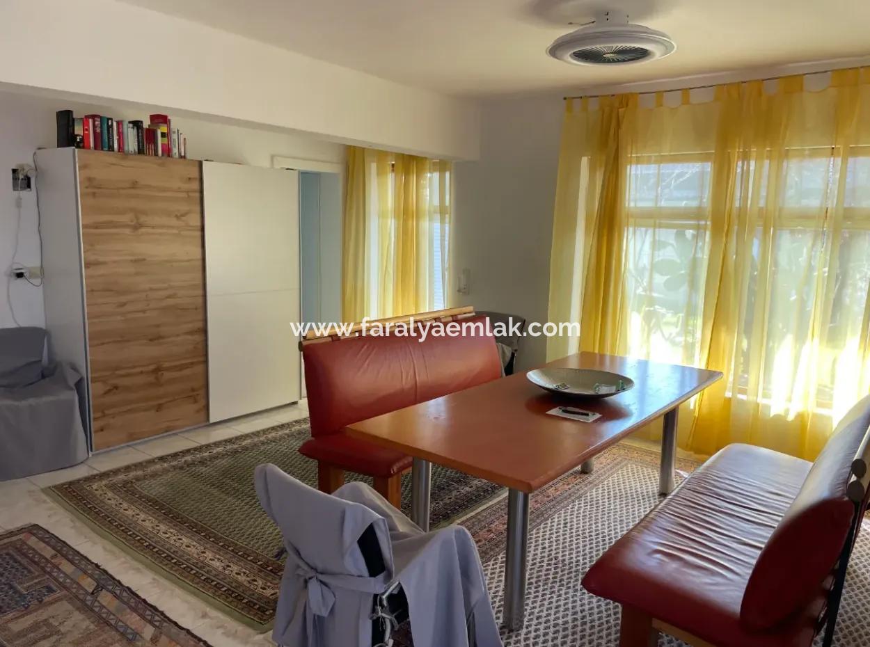 Single Storey House For Sale In A Plot Of 2882 M2 In Eskikoy