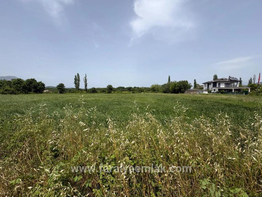 Земля 2390m2 На Продажу В Окчулар, Мармарис