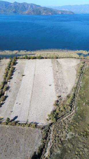 Продается Земельный Участок Площадью 3210 М² (2 Спальни) В Чандыре, Прямо На Берегу Озера.