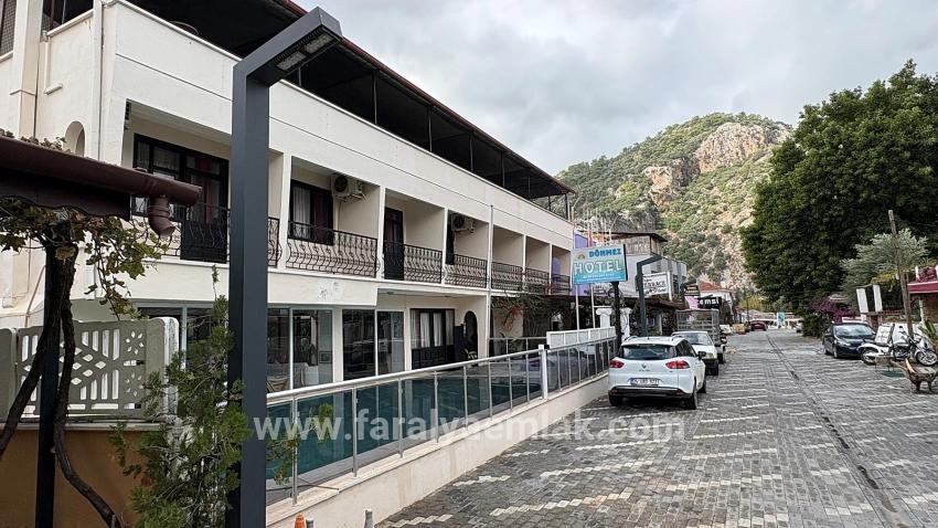 Dalyan'da 30 Odalı Kanala Yakın Satılık Otel