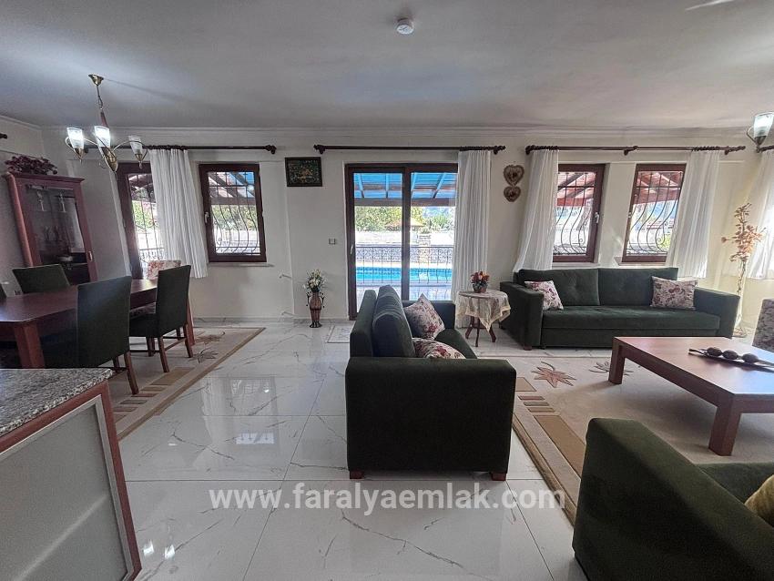Dalyan'da 301m2 Arsa İçerisinde 5+1 Satılık Villa