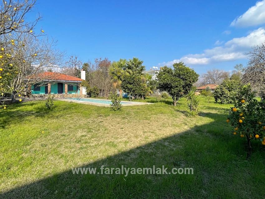 Eskiköy'de 2882 M2 Arsa İçerisinde Müstakil Satılık Tek Katlı Ev