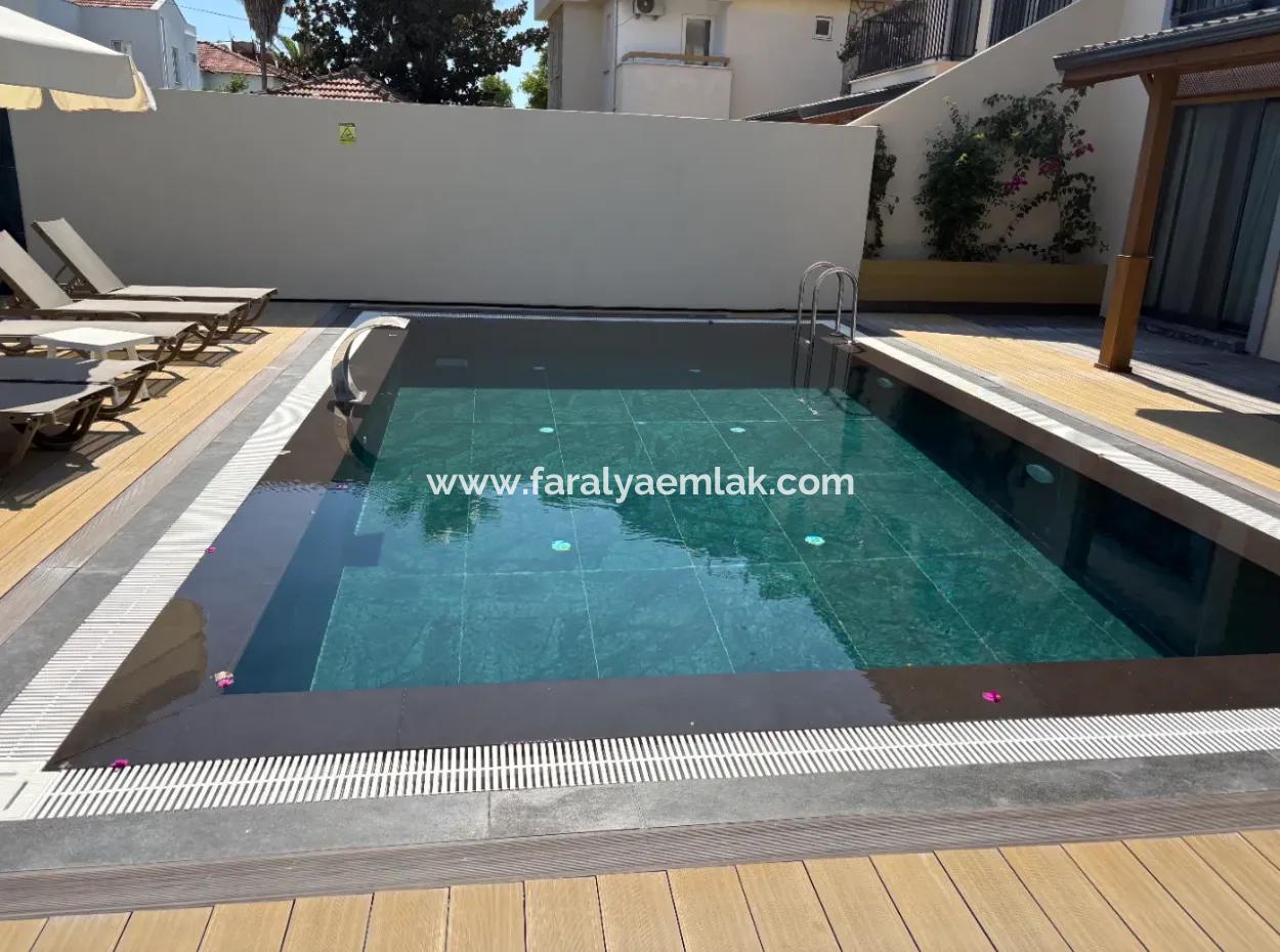 Dalyan'da Gülpınar'da Satılık 4+1 Villa