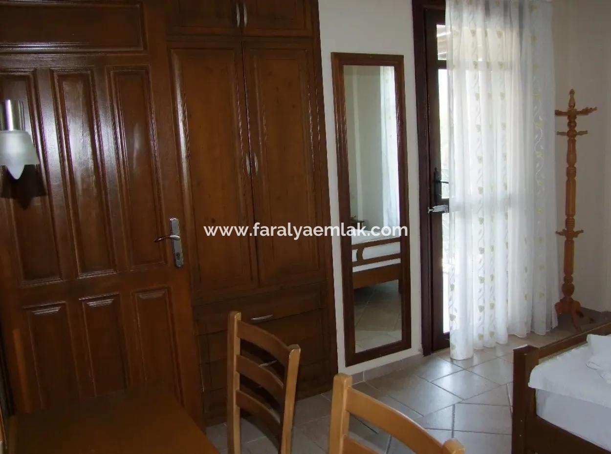 Dalyan'da Deniz Ve Kanal Göl Kral Mezarları Doğa Manzaralı Maraşda Satılık Lüks Villa