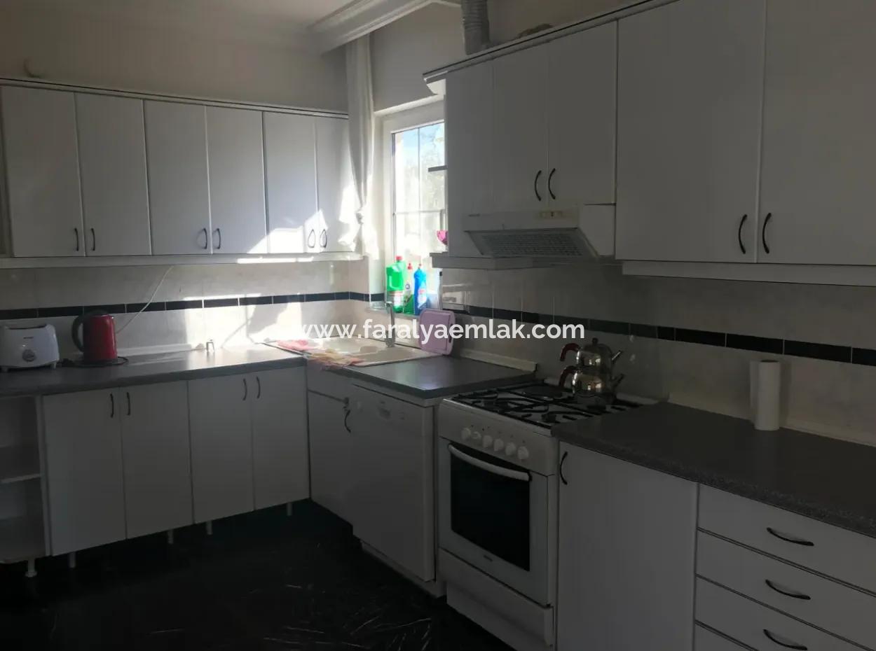 Dalyan'da 1000M2 Arsa İçin'de 4+1 Satılık Villa